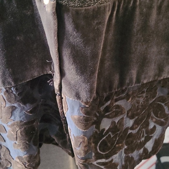 Citron Malibu Boutique Velvet lace Print Tunic Size Medium - Picture 3 of 6